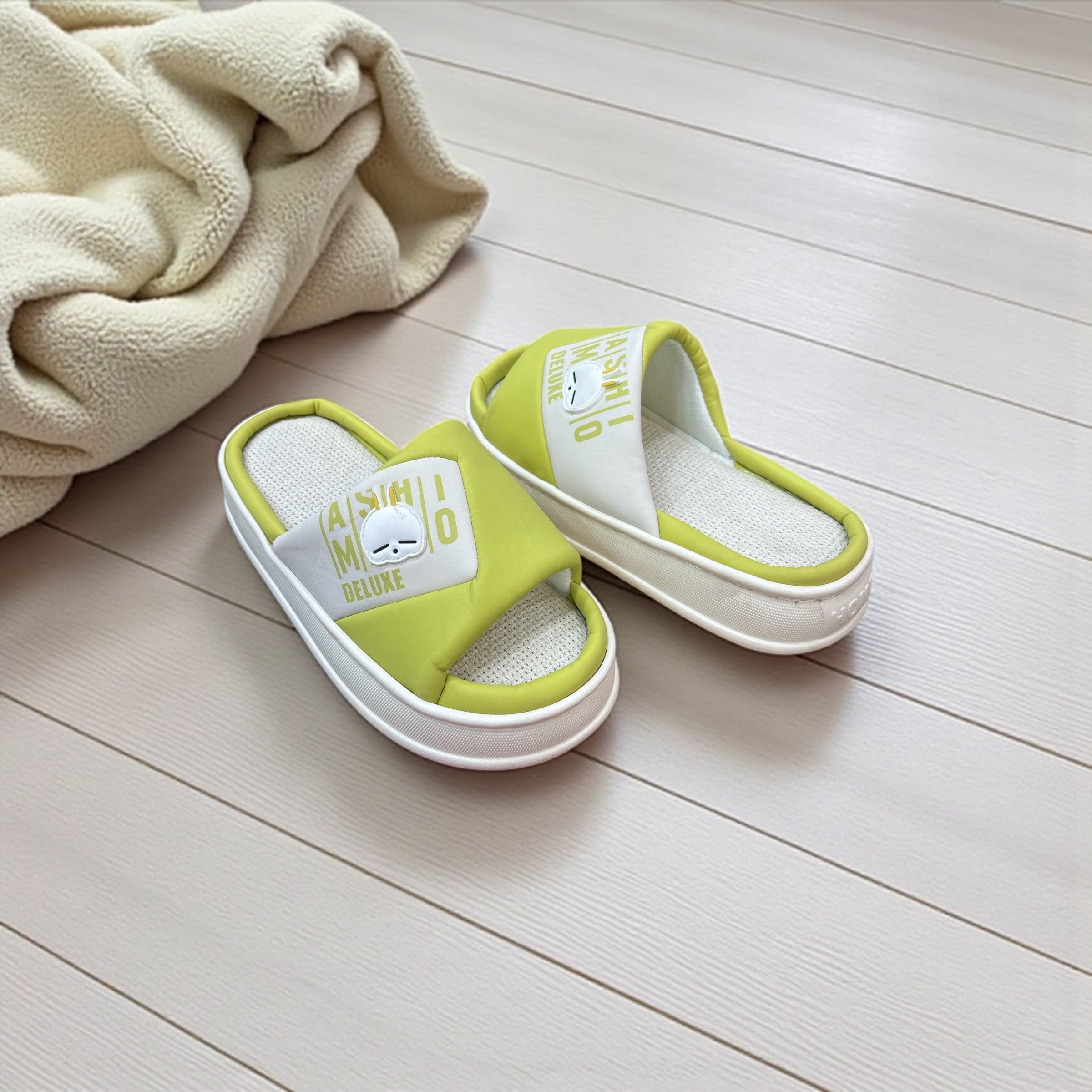 - Dream Knit Bloom Ladies slipper for winter