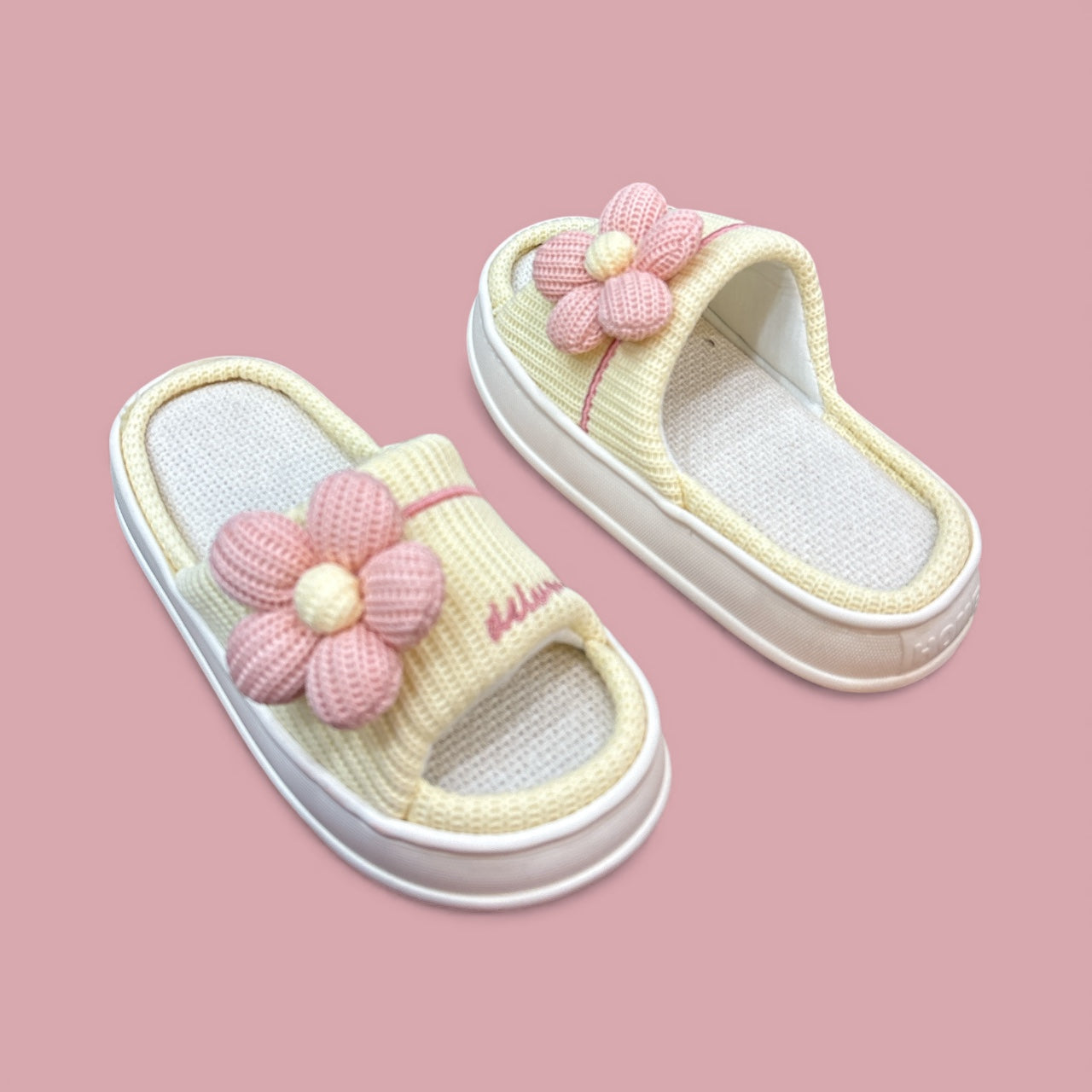 - Dream Knit Bloom Ladies slipper for winter