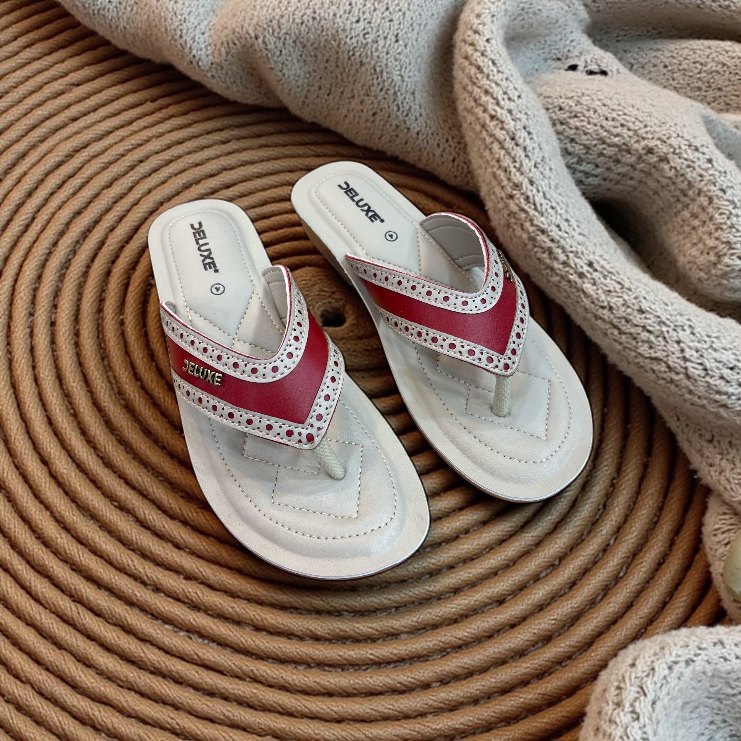 Quilted Comfort Flip-FlopsLadies Casual sleaper waterproof with soft peddle