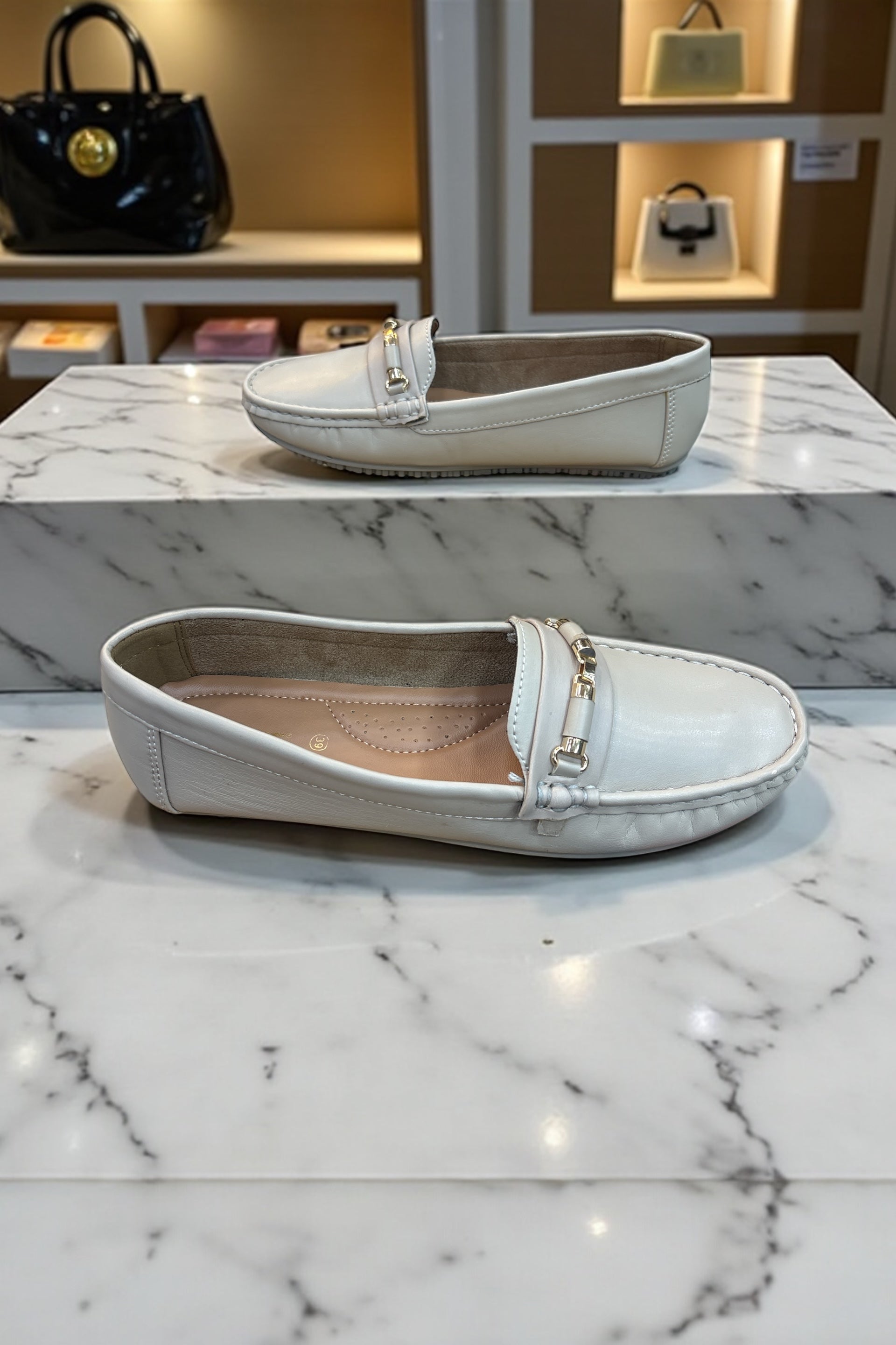 classic aura Deluxe 5