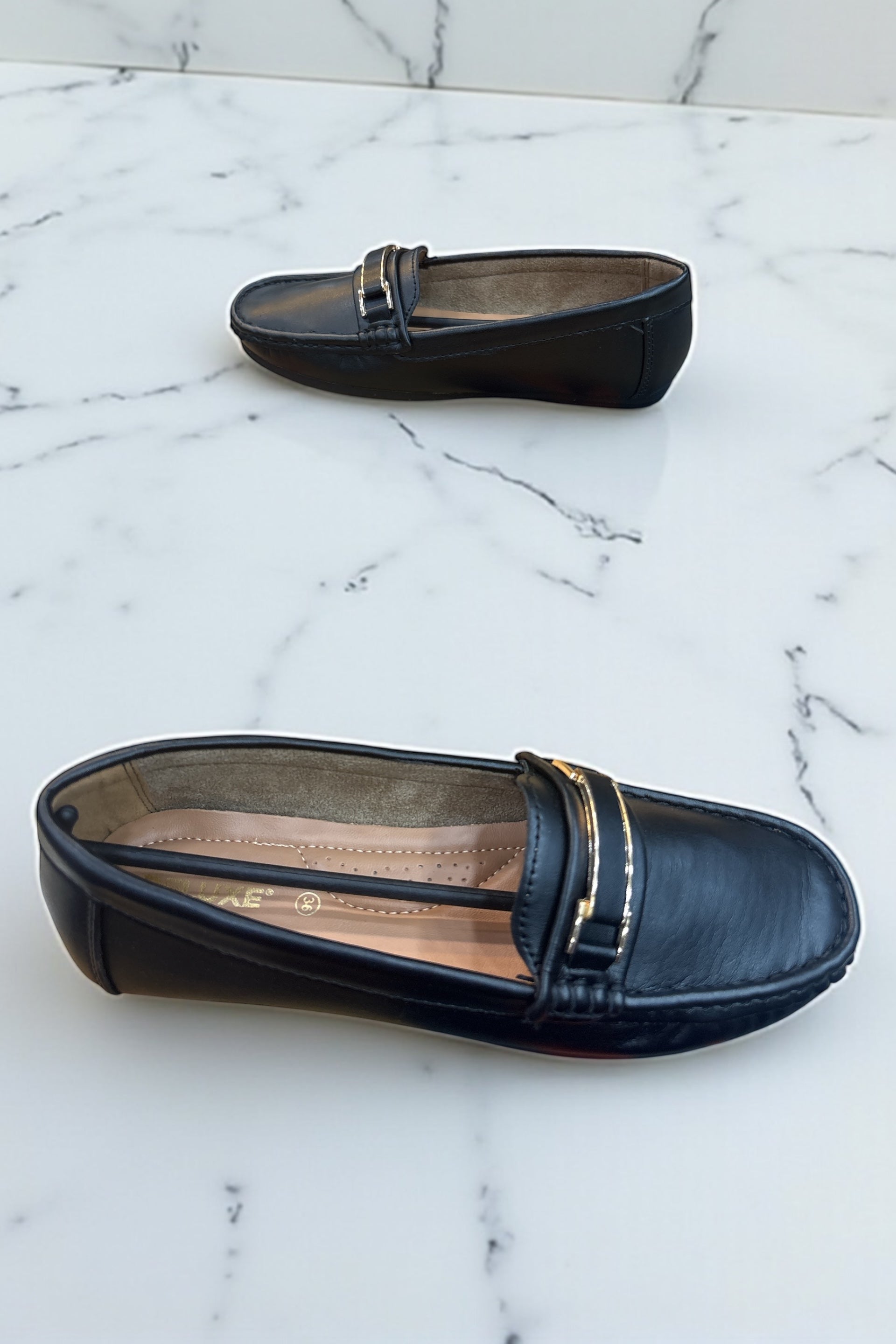 classic aura Deluxe 1