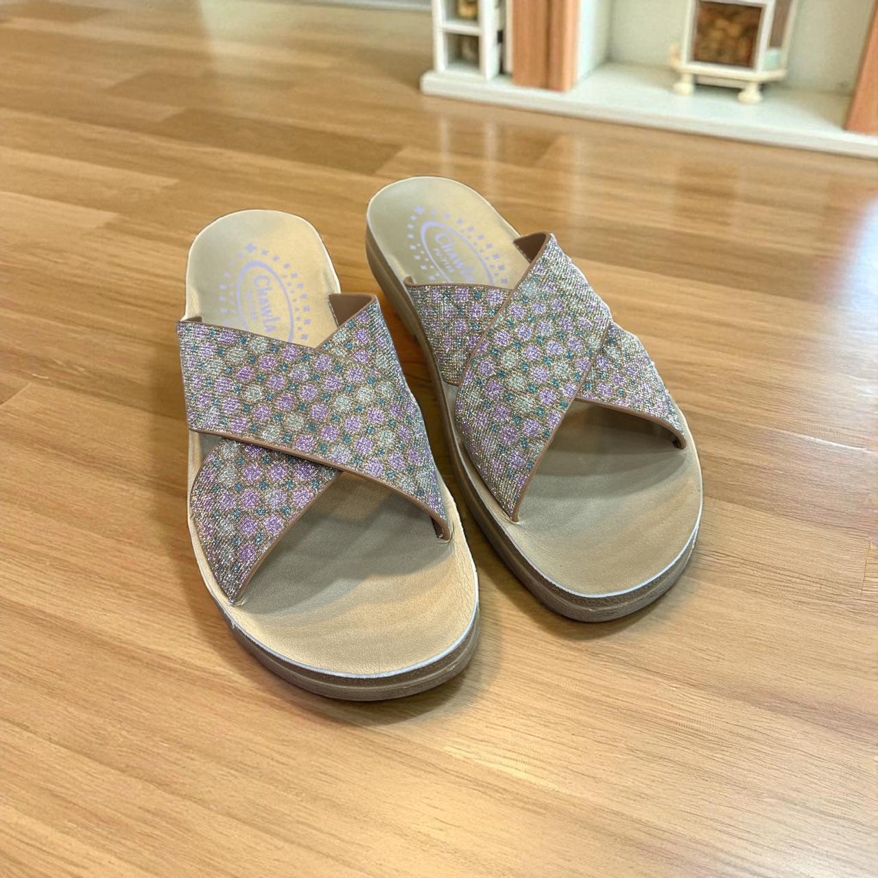 Glimmer Glide ladies chapal